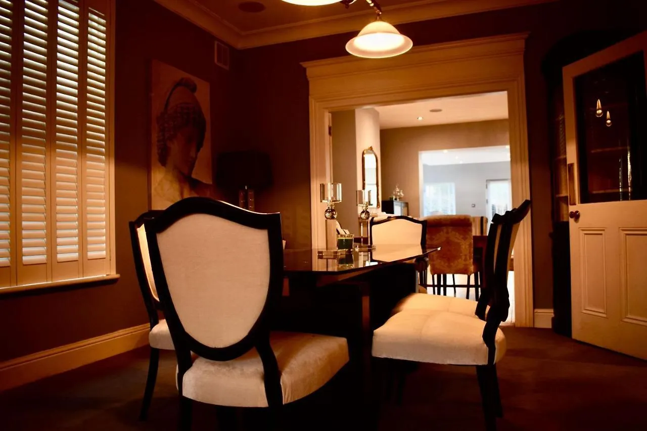 Refurbished Traditional Dublin Townhouse 0*,  Ireland
