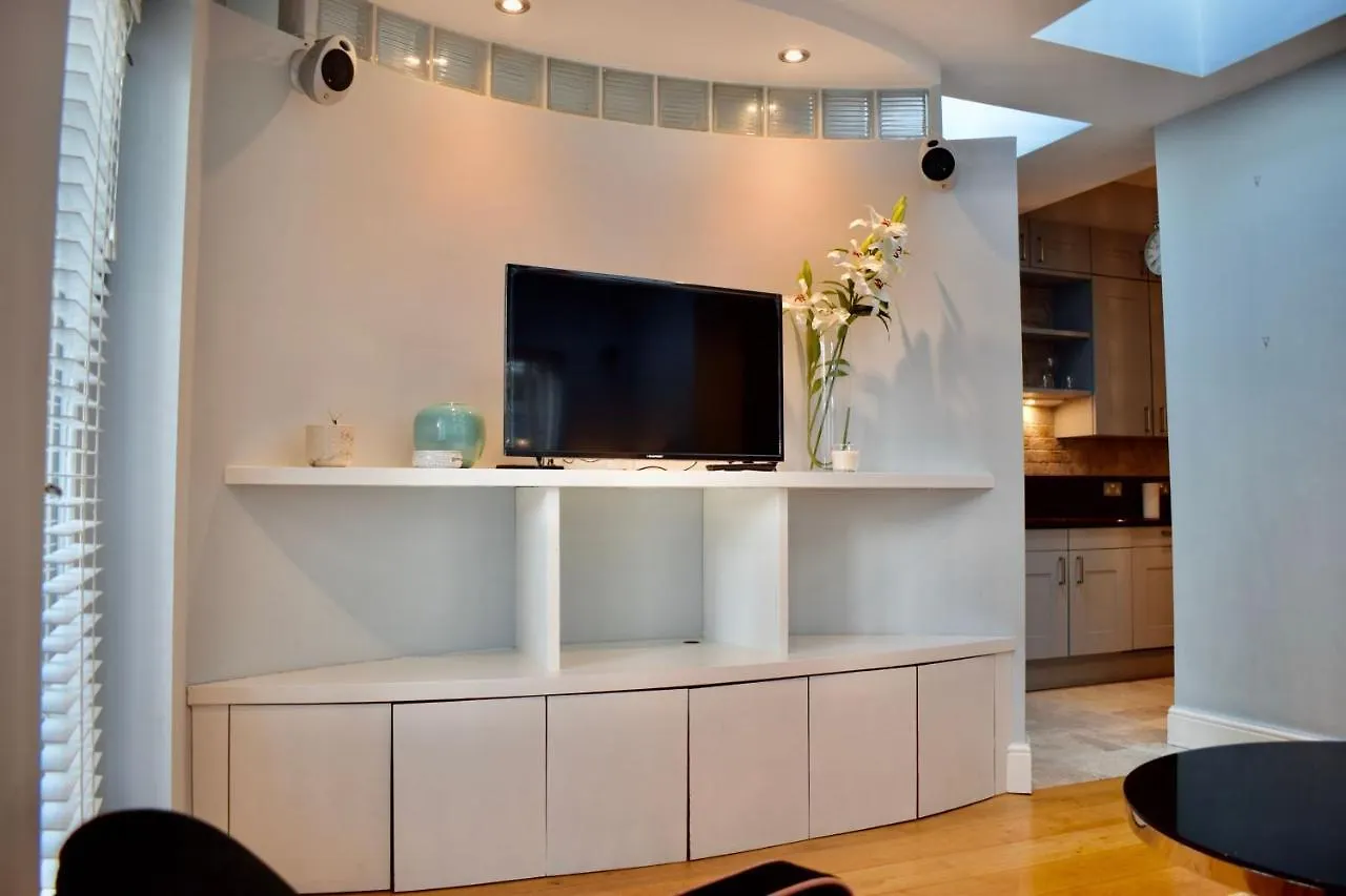 Refurbished Traditional Dublin Townhouse