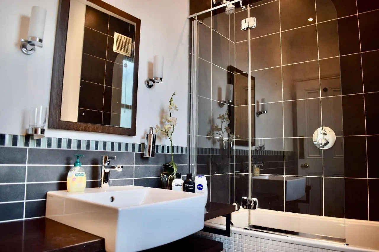 Holiday home Refurbished Traditional Dublin Townhouse