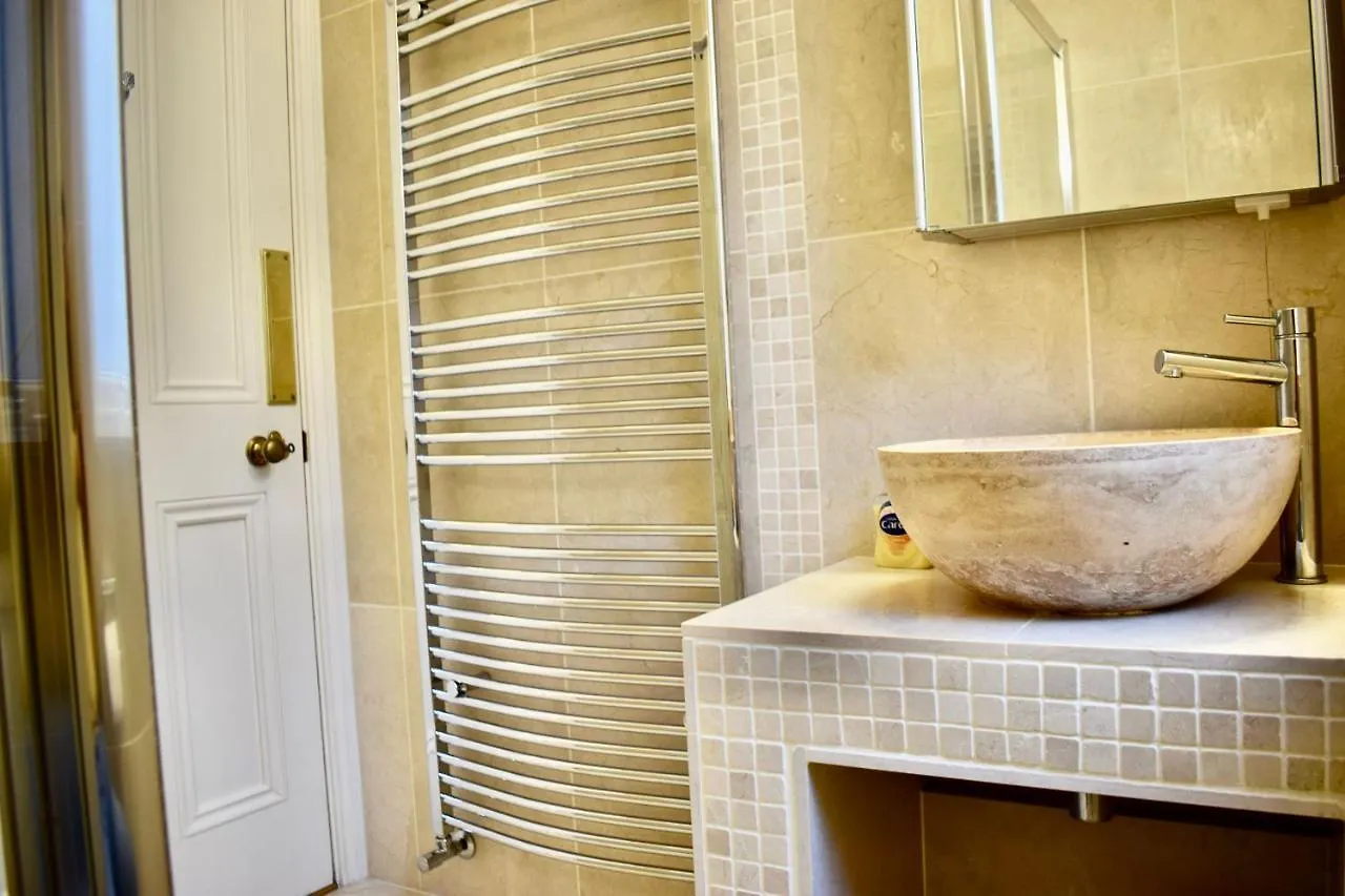 Refurbished Traditional Dublin Townhouse Ireland